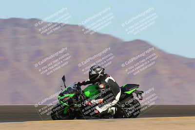 media/Dec-17-2022-SoCal Trackdays (Sat) [[224abd9271]]/Turn 12 Inside Distant (1025am)/